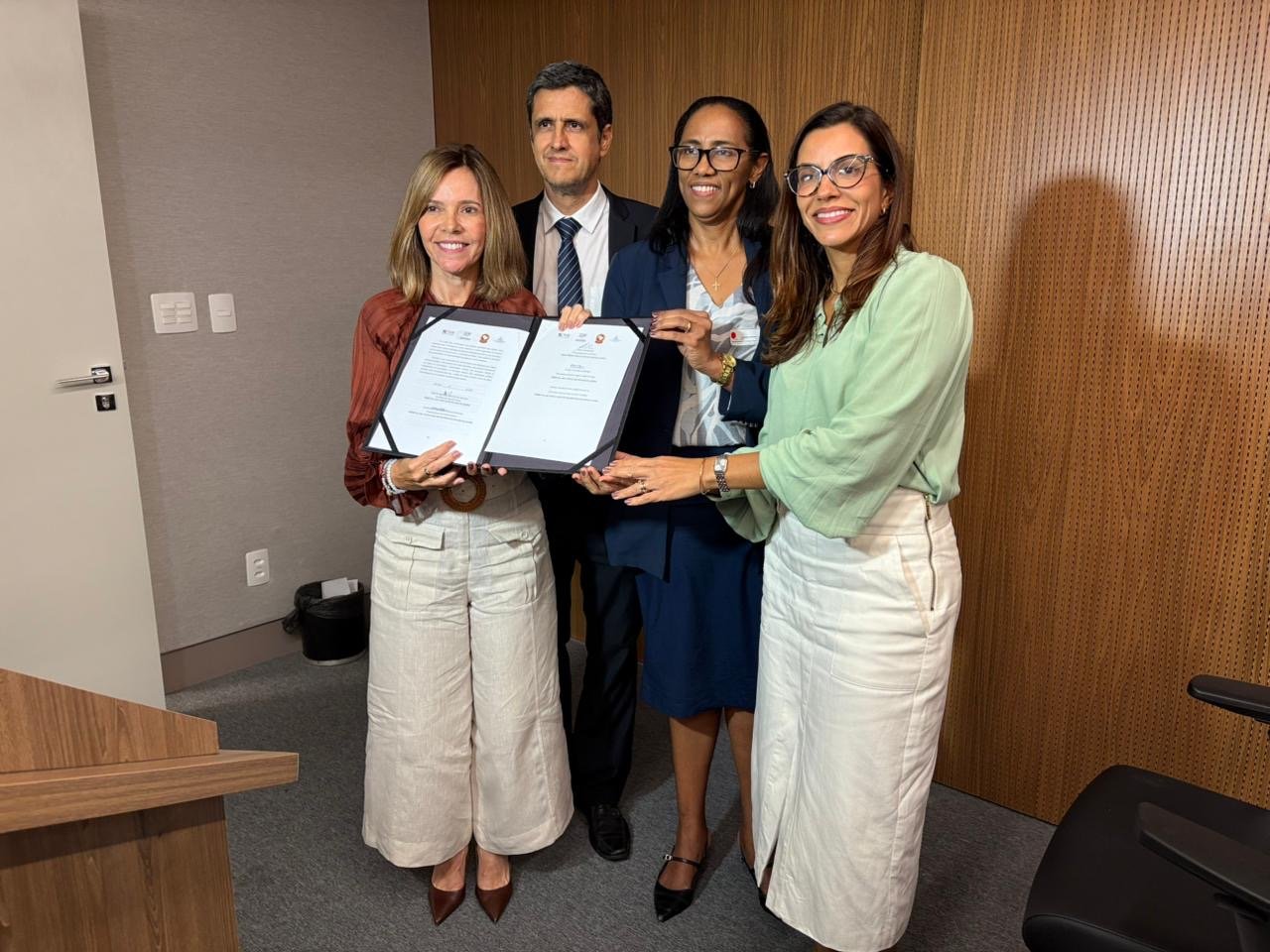 Festejos juninos: MPBA, TCE e TCM assinam Nota Técnica para orientar gastos com contratações artísticas em 2026