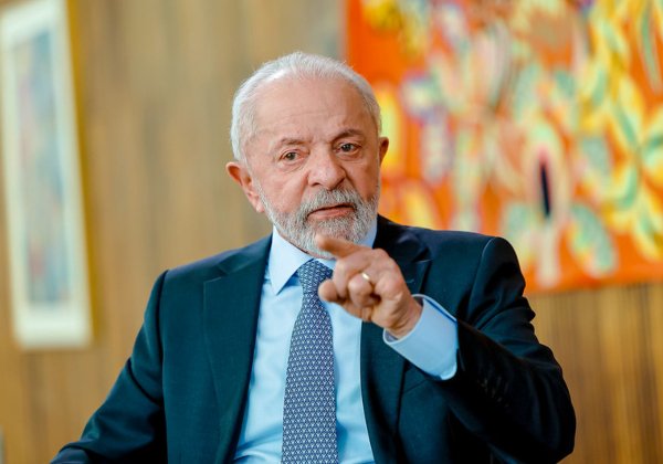 “Não sei se serei candidato”: Luiz Inácio Lula da Silva cria suspense e deixa 2026 em aberto estratégia ou recuo?