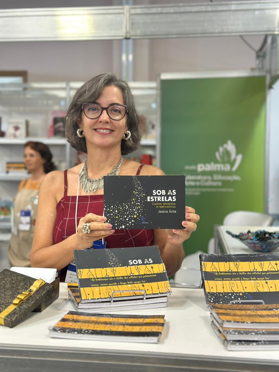 Sob as Estrelas marca estreia de Jealva Ávila na Bienal do Livro da Bahia