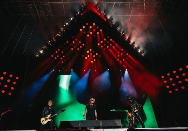 Noite histórica em Salvador: Guns N’ Roses transforma a Arena Fonte Nova em templo do rock