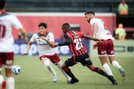 Desafio no Maracanã: Vitória encara o Fluminense de olho em subir na tabela