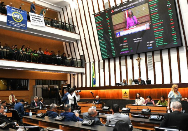 “Pacotão aprovado às pressas: ALBA libera LDO de 2027 e mais 37 projetos antes do recesso”