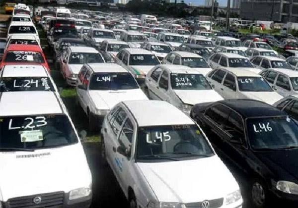 Transalvador abre leilão com carros a partir de R$ 100 e mais de 100 lotes disponíveis
