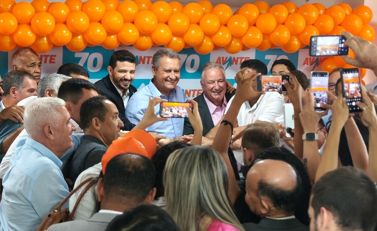 Rui Costa participa da convenção do Avante que confirma Ronaldo Carletto na 1ª suplênciaPré-candidato ao Senado destacou a importância do partidos que compõem a base do governo Jerônimo