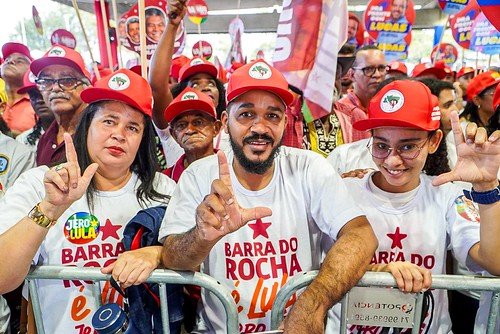 Prefeitos pegam a estrada e levam apoio a Jerônimo à convenção