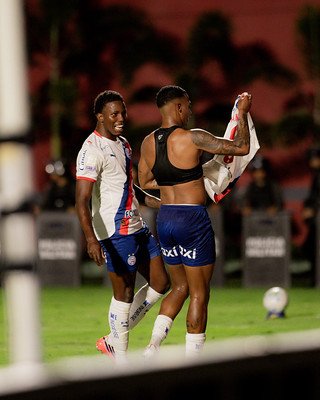 “Me incomodava bastante”: Jean Lucas desabafa sobre cobrança pessoal e dedica gol no clássico à família