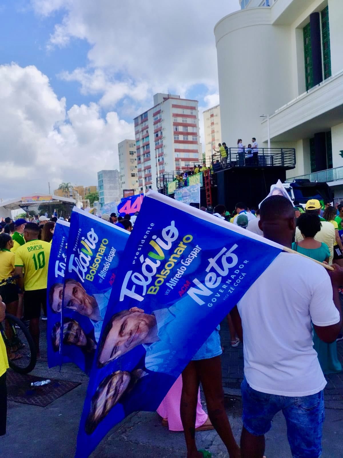 Ato bolsonarista no Dia da Independência na Barra reúne apoiadores e movimenta cenário político em Salvador