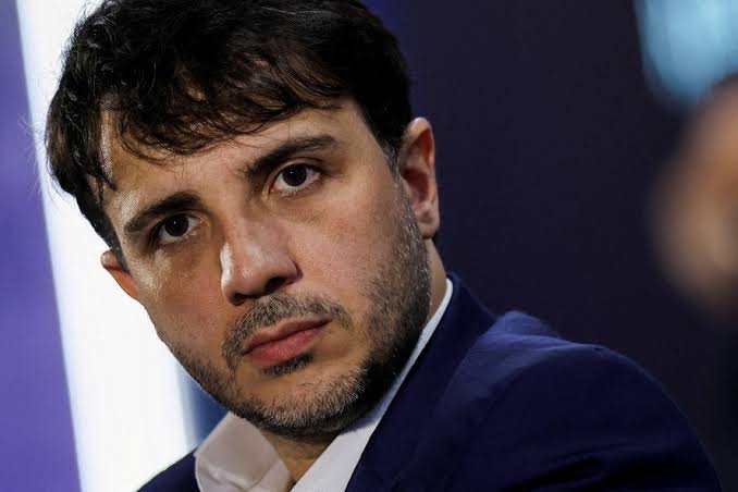 TSE suspende campanha de Renan Santos e impõe restrições a atos eleitorais