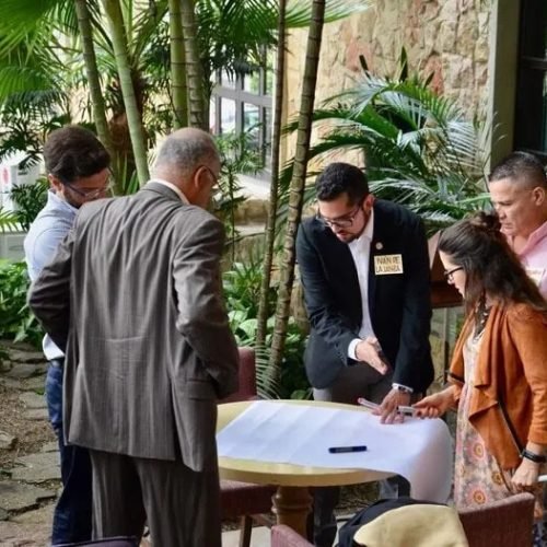 Salvador apresenta modelo inovador de adaptação climática em workshop internacional da C40, em Quito