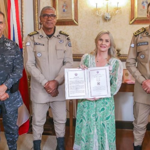 Presidente da ALBA é homenageada com a Medalha do Mérito Três Marias: Heroínas do Brasil