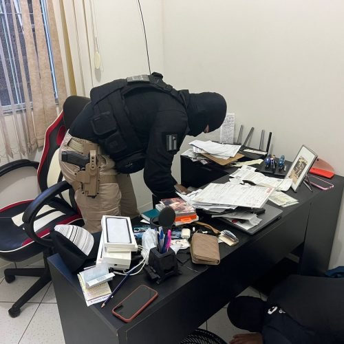 MPBA cumpre mandado de busca contra operador de comércio ilegal de veículos adulterados na Bahia e no Espírito Santo
