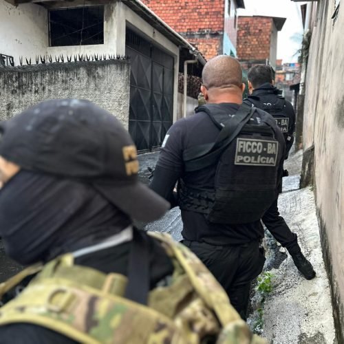 Com cerco no Nordeste de Amaralina, integrantes de facção buscam esconderijos fora da Bahia