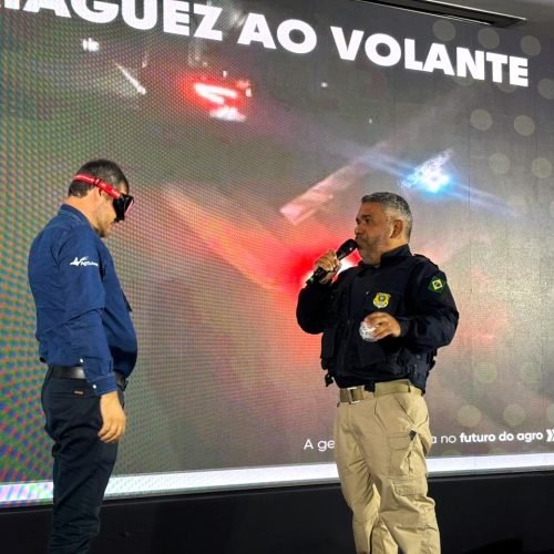 PRF leva palestra de segurança viária a colaboradores da TIMAC AGRO em Salvador (BA)