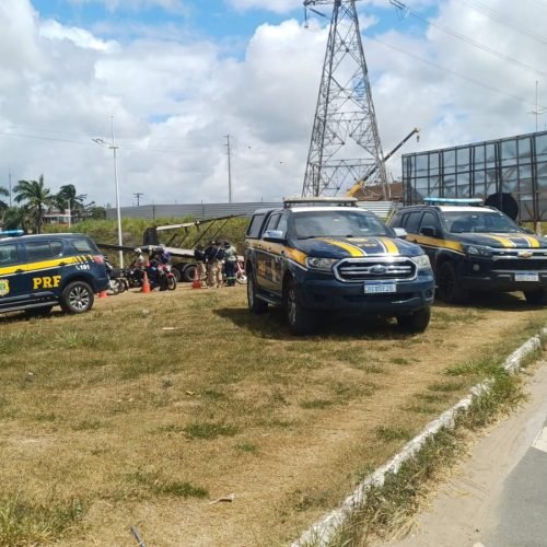 PRF intensifica Operação Rodovida com apoio do Grupo de Motociclismo em Simões Filho (BA)