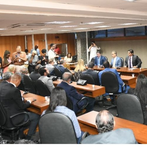 Otto Filho tem aprovação pela CCJ ao TCE