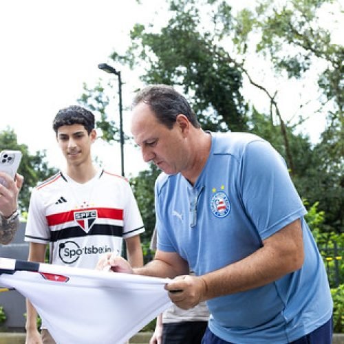 Rogério Ceni relaciona 25 atletas do Bahia para duelo contra a Chapecoense