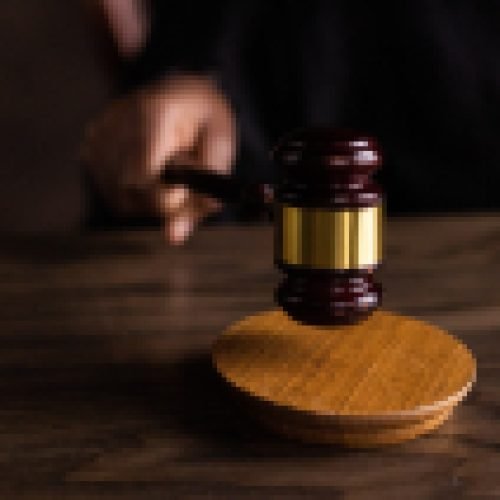 MPBA no Júri: três homens são condenados por crimes contra vida em Salvador e na região de Irecê