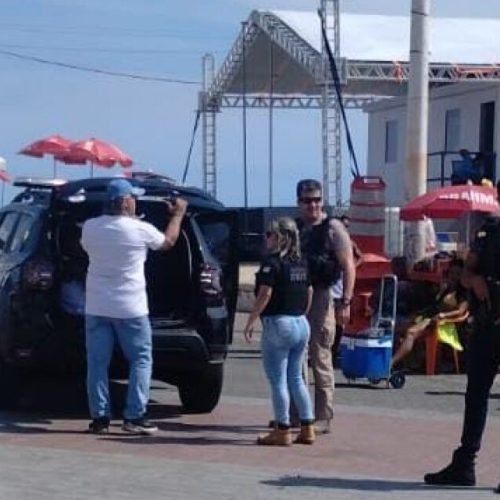 Dupla é presa por extorsão no Farol da Barra