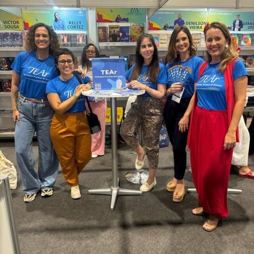 Livro “TEAr – Múltiplas Formas de Existir” reúne 26 autobiografias e propõe novo olhar sobre o autismo