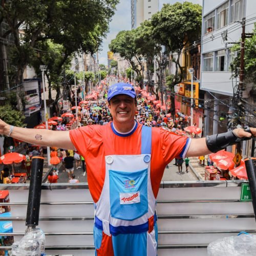 GRATUITO: Pipoquinha da Bahia, comandada por Tio Paulinho, levou alegria sem cordas para as famílias no Campo Grande   