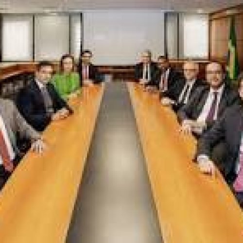 Copom decide Selic em meio a guerra e inflação acelerando
