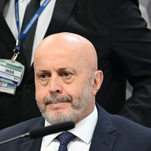 Ameaça de delação explode nos bastidores e pode atingir políticos de três partidos