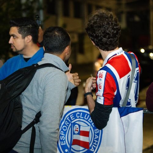 Bahia joga tudo fora de casa contra o Coritiba para quebrar jejum e seguir firme no G-7