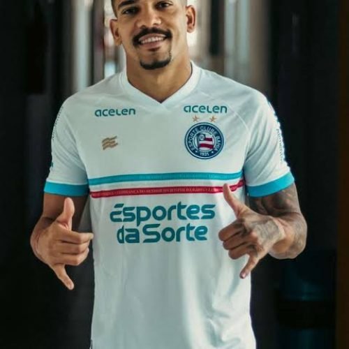 Bahia libera Gilberto antes do fim do contrato e lateral acerta com o Athletico-PR
