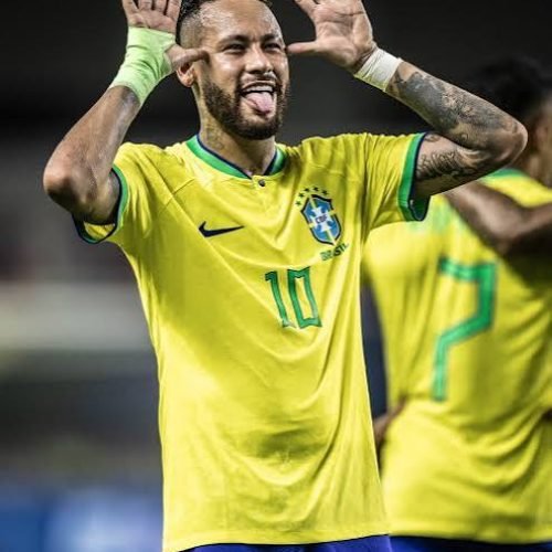 Neymar tem que ser titular? Decisão agita Brasil antes de duelo contra a Noruega