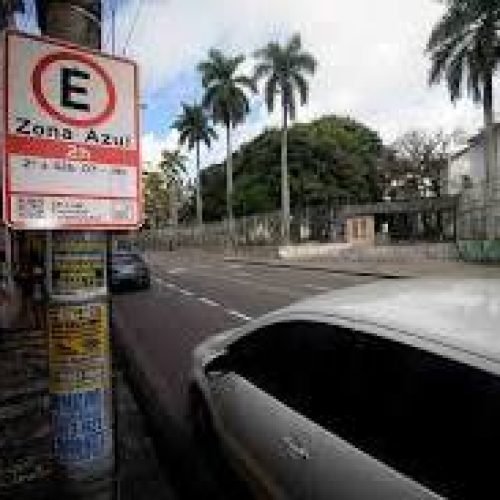 ESTACIONAMENTO ILEGAL EM ÁREA HISTÓRICA: Prefeitura de Salvador é condenada e vira alvo de críticas