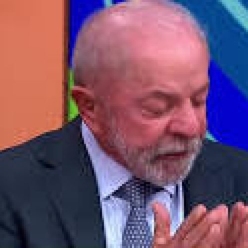 Lula reforça combate a preços abusivos e promete fiscalização mais dura nos combustíveis