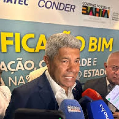 Jerônimo Rodrigues reage a críticas de ACM Neto com mensagem religiosa nas redes sociais
