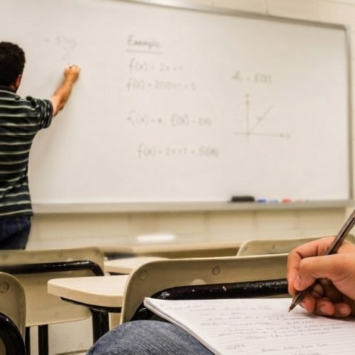 ‘Escolas particulares podem se tornar inviáveis na Bahia’, afirma presidente do SINEPE-BA