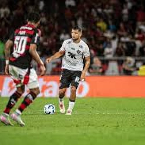 Vitória reage, mas Flamengo leva vantagem no Copa do Brasil