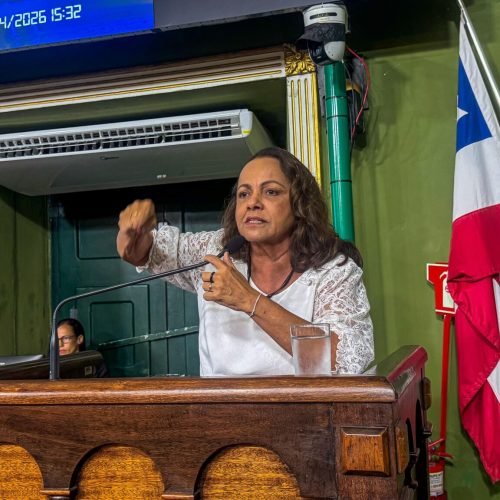 Denúncia na Câmara: escola nova sem funcionar expõe falhas na educação de Salvador