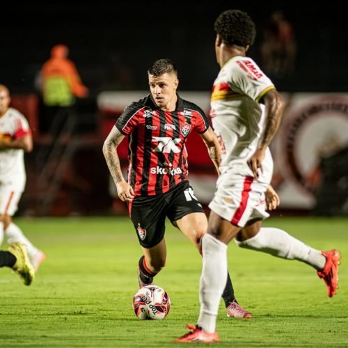 Barradão em ebulição: Vitória encara Juazeirense em duelo decisivo e de opostos na Copa do Nordeste