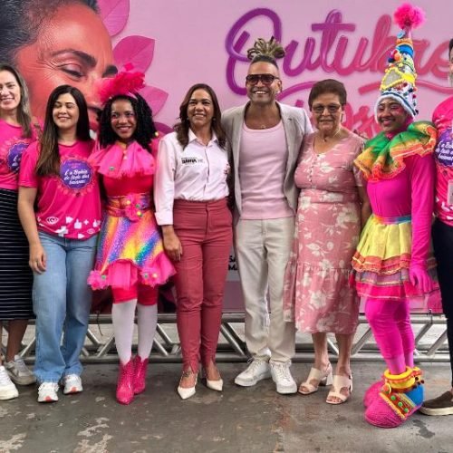 Deputada Fátima Nunes participa da abertura do outubro Rosa em Salvador