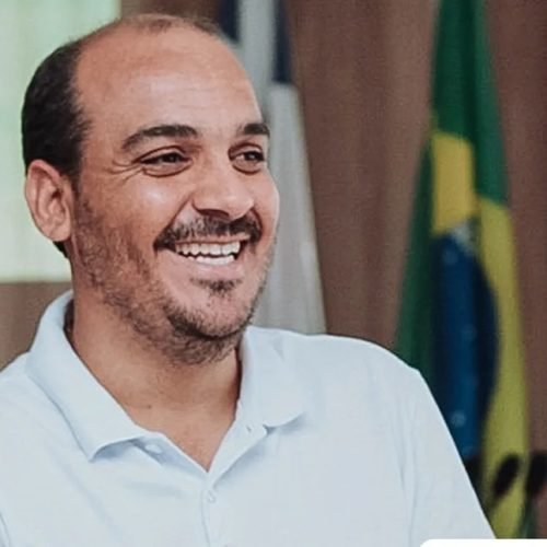 Prefeito Gabriel Parisio da cidade Wenceslau Guimarães emite nota esclarecendo operação da PF