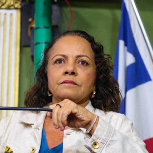 Vereadora Aladilce comenta sobre a decisão TJBA em suspender doutorado de Giovanna Victer