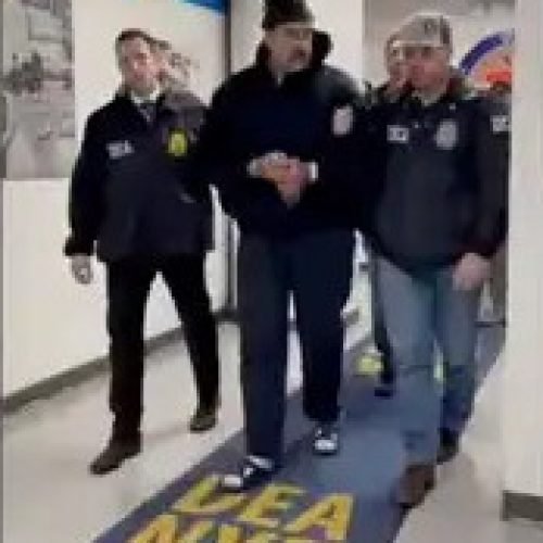 Prefeito de Nova York critica ato de guerra de Trump contra Venezuela