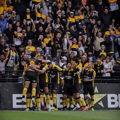 Serie B : pega fogo e Criciúma assume terceiro lugar do Brasileiro
