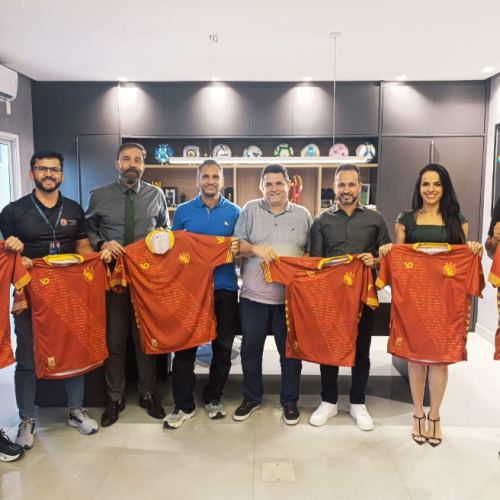 Diretoria do Galícia visita a sede da FBF