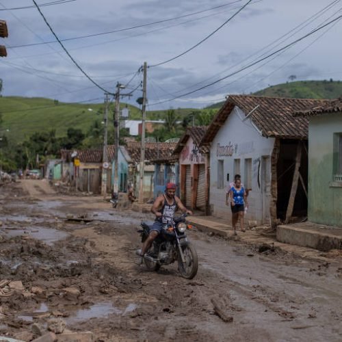 Inmet prolonga alerta laranja de chuvas intensas para Bahia