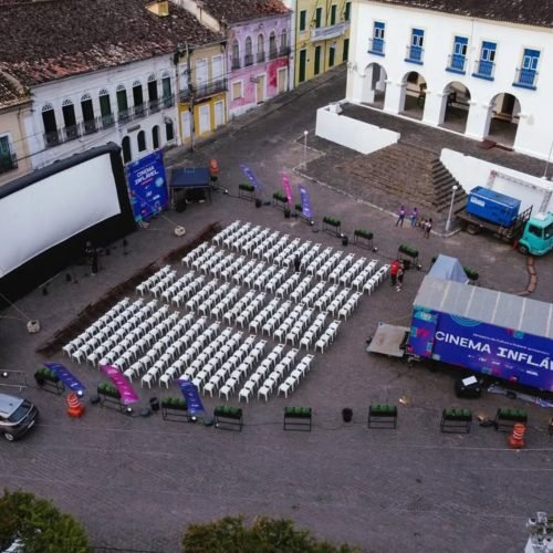 Cinema Inflável chega com sessões gratuitas em Santo Amaro