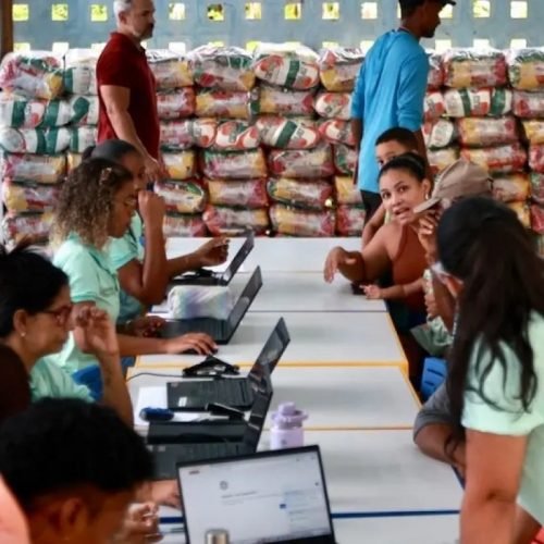 Apoio chega aos pescadores de São Tomé de Paripe após crise de contaminação