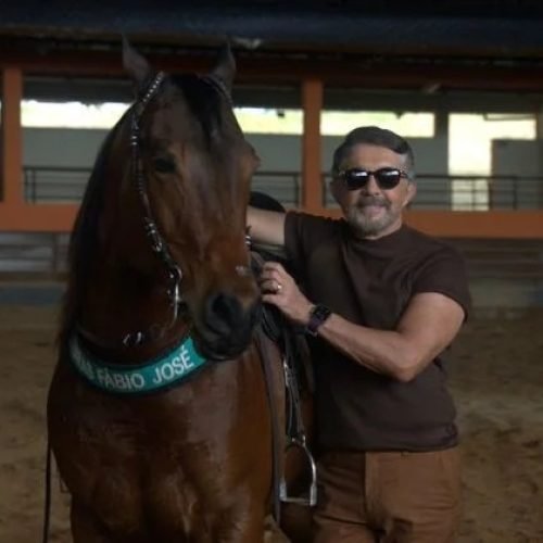 Forrozeiro Ademário Coelho lança álbum inédito com canções de vaquejada