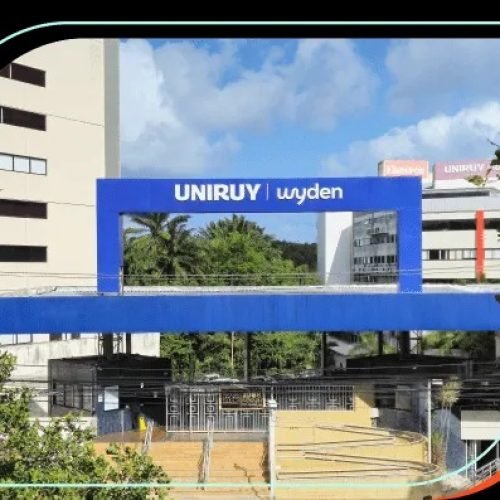 Universidade oferece atendimentos odontológicos para gestantes, mães e bebês em Salvador