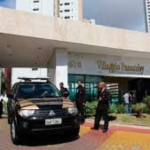 Polícia federal realiza cumprimento de mandato de busca e apreensão em condomínios de luxo em Salvador