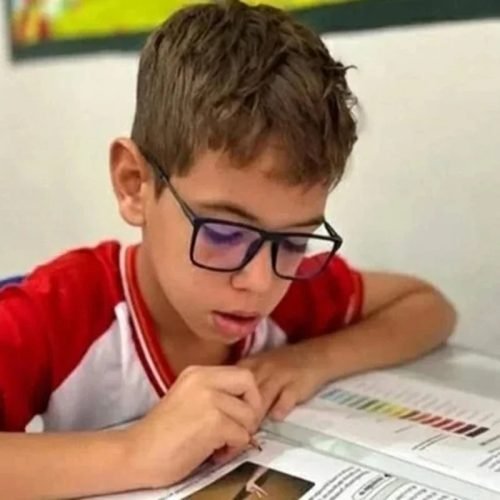Criança de 9 anos não resistiu a descarga elétrica em decoração natalina na Bahia