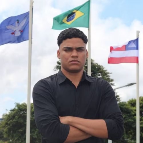 Vereador de Salvador é acusado de indicar esposa para empresa terceirizada da Prefeitura